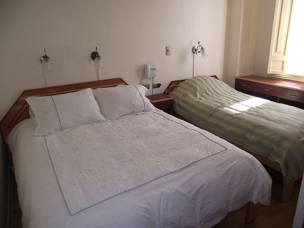 Hotel Sauken ซานติอาโก ภายนอก รูปภาพ